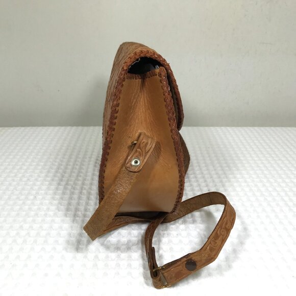 Vintage 70s Tooled Leather Shoulder Bag Hibiscus Floral - Picture 3 of 16